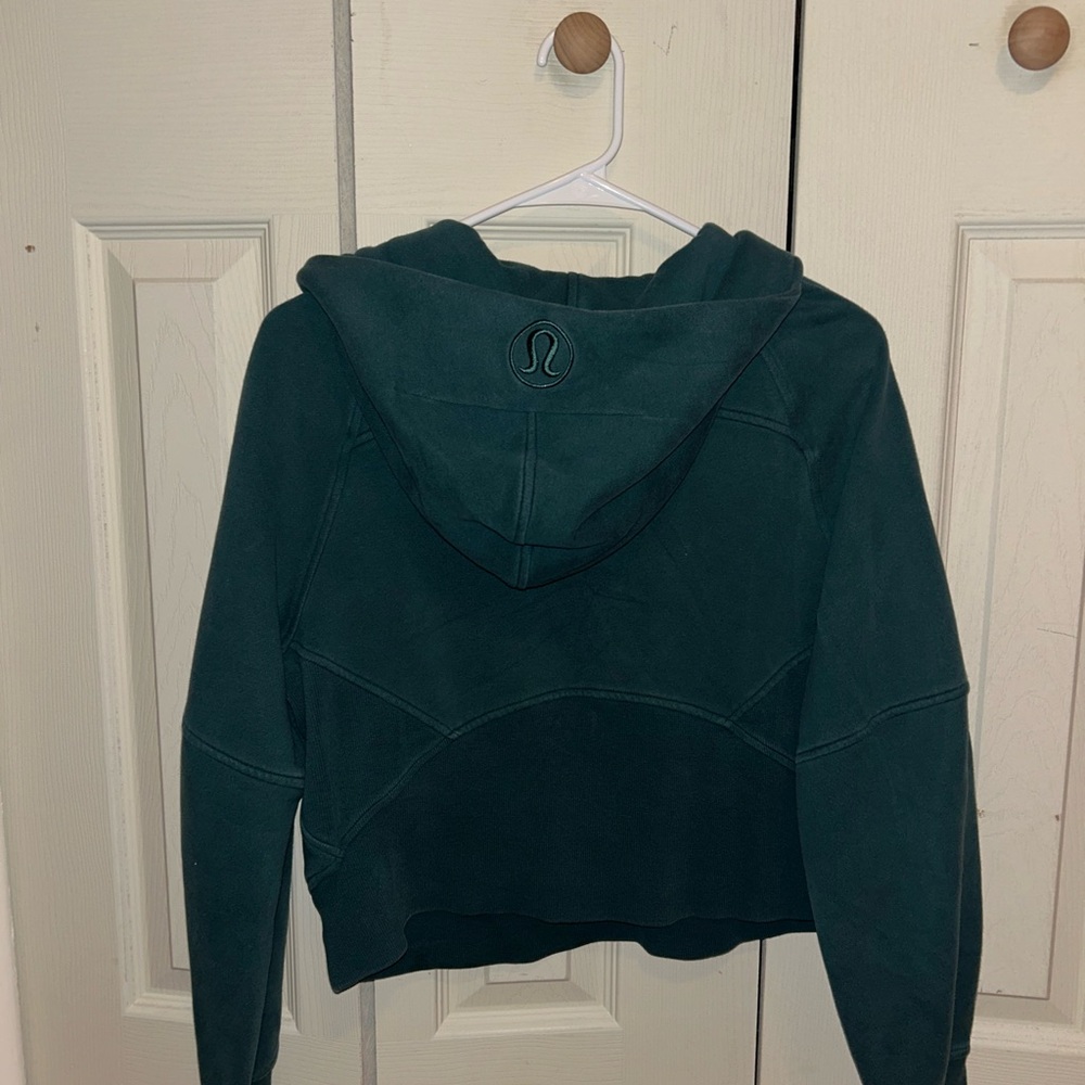 Lululemon scuba - Picture 2 of 2